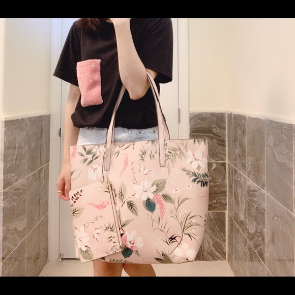 Kate Spade Mya Botanical Reversible Tote & Wallet - Picture 4 of 8